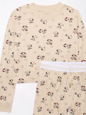 American Eagle Limited Edition Snoopy Peanuts Valentine’s Day Pajama Shirt